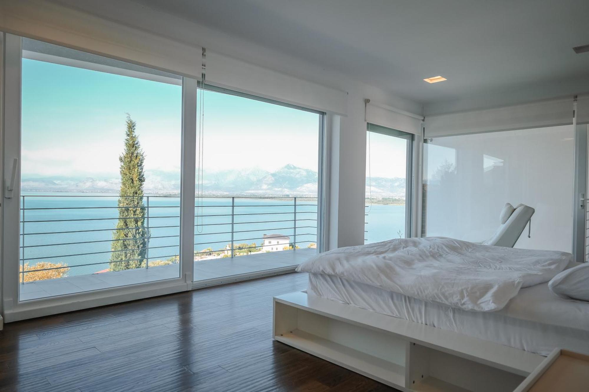 Exclusive Lake Villa Shiroka Exterior photo