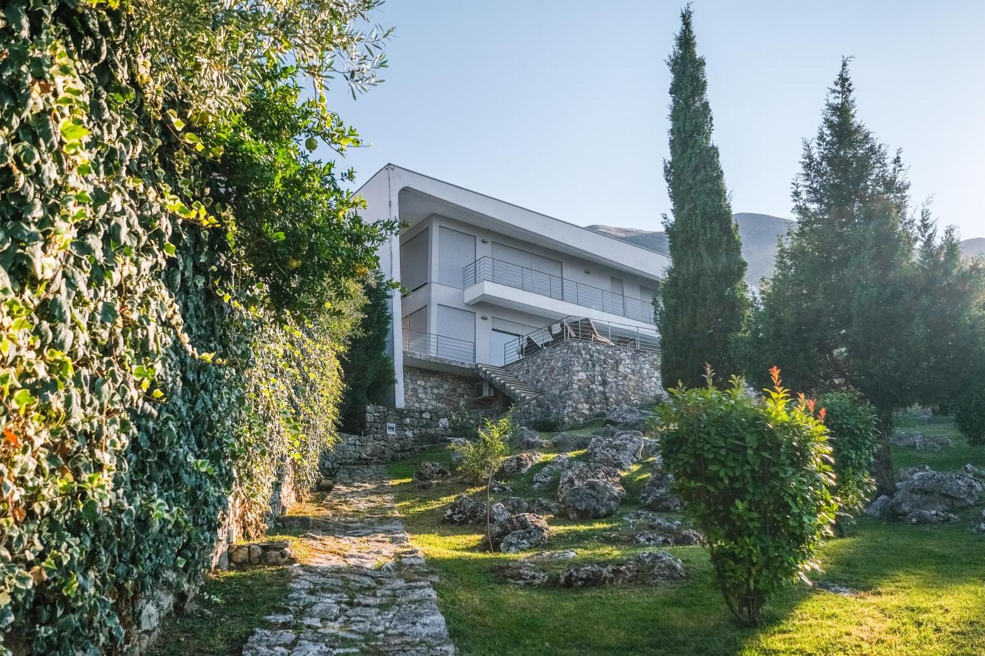 Exclusive Lake Villa Shiroka Exterior photo