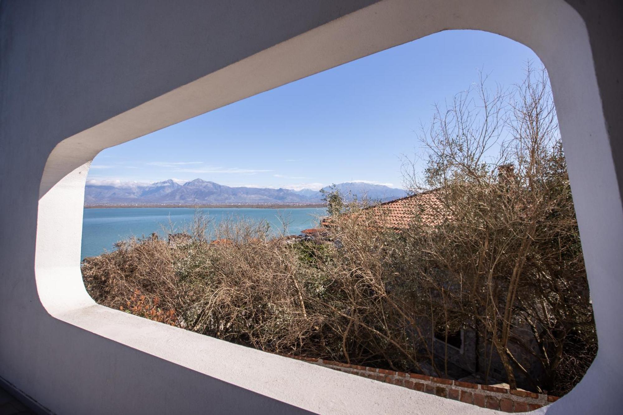 Exclusive Lake Villa Shiroka Exterior photo